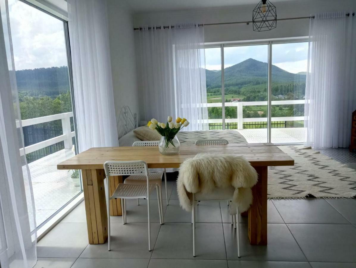 Villa Cosy House à Berehomet Extérieur photo